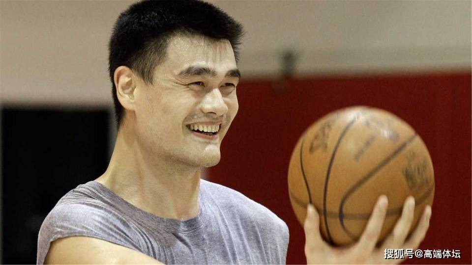 中国篮球运动员在NBA的成就最大、收入最高？