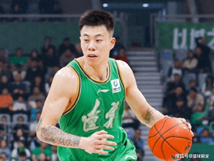 76人:辽宁106-76吉林球员评分：3人满分76人，3人良好，3人及格，3人拉胯