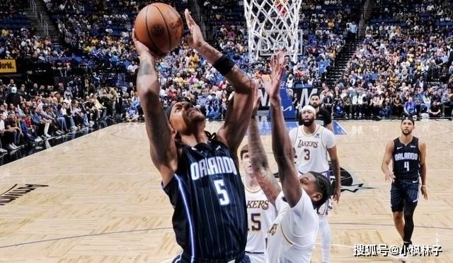 NBA浓眉:NBA常规赛湖人客场憾负魔术NBA浓眉，詹姆斯24+9+5 浓眉空砍28+13+7盖帽