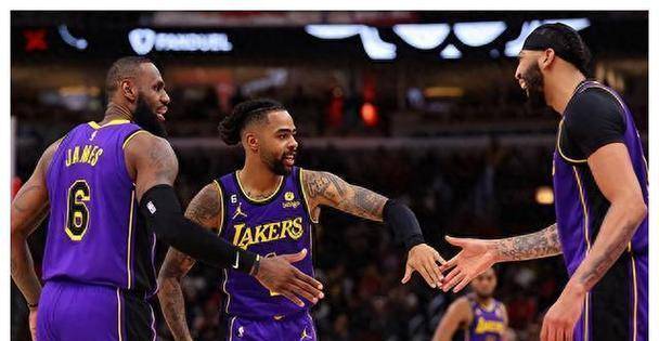 NBA总决赛:哈登做出了最新的决定!NBA总决赛NBA总决赛，祝贺詹姆斯，湖人赢得总冠军