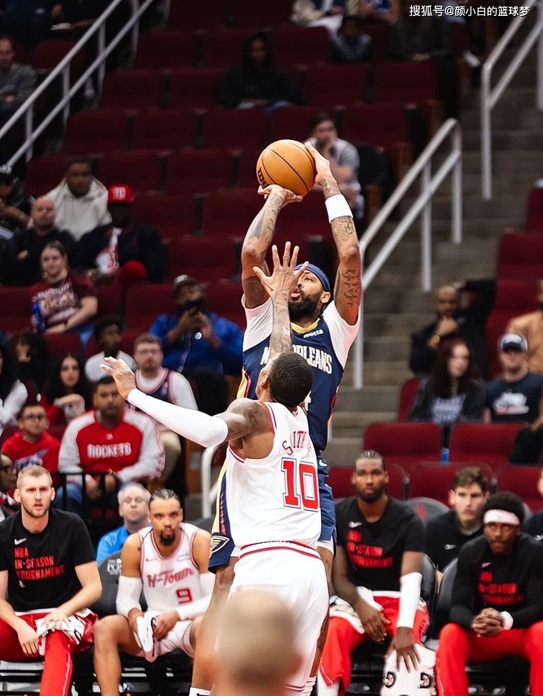 NBA季中赛：范弗利特单人8-0火箭逆转鹈鹕取5连胜 格林迎里程碑