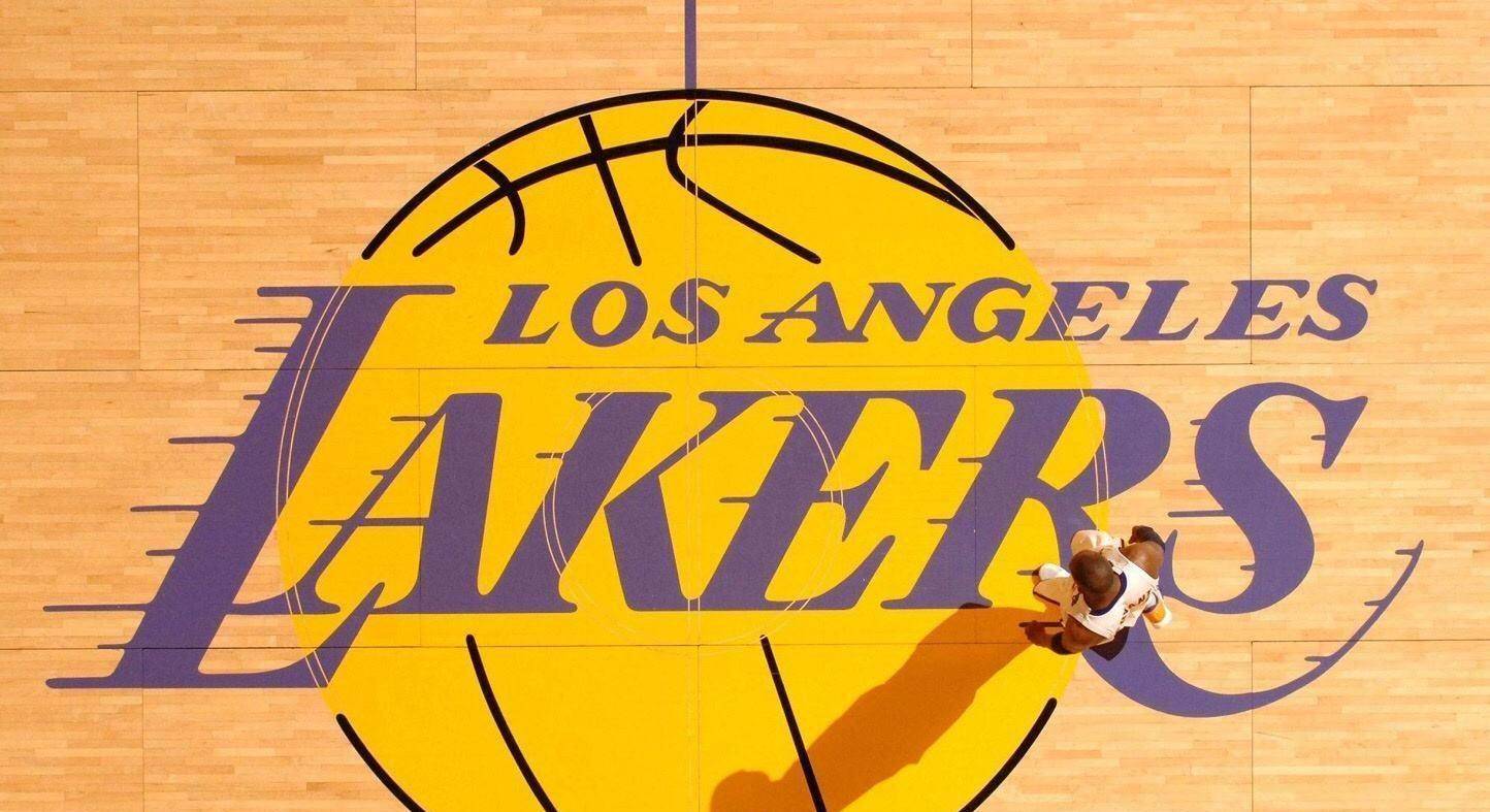 NBA新赛季揭幕湖人不敌独行侠！湖人揭幕战107-119不敌掘金