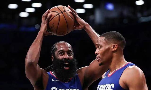 绿军险胜九球体育-NBA总结:76人推翻绿军，洛杉矶二人意外落败，勇士错失绝杀<strong ></span></p>
<p>绿军险胜76人</strong>。