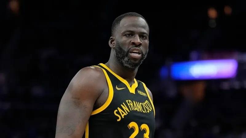 76人::NBA早报｜名嘴称科比不如詹皇 哈登谈76人 西蒙斯继续缺阵