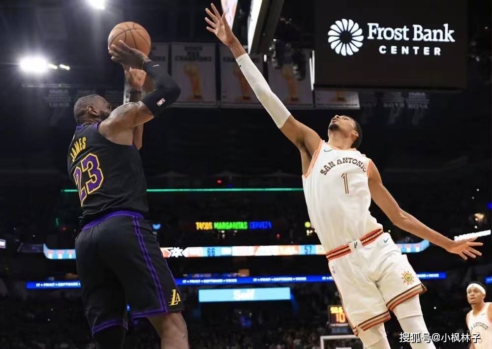 马刺,瓦塞尔::NBA常规赛：马刺战胜湖人终结18连败瓦塞尔36+6文班亚马13+15