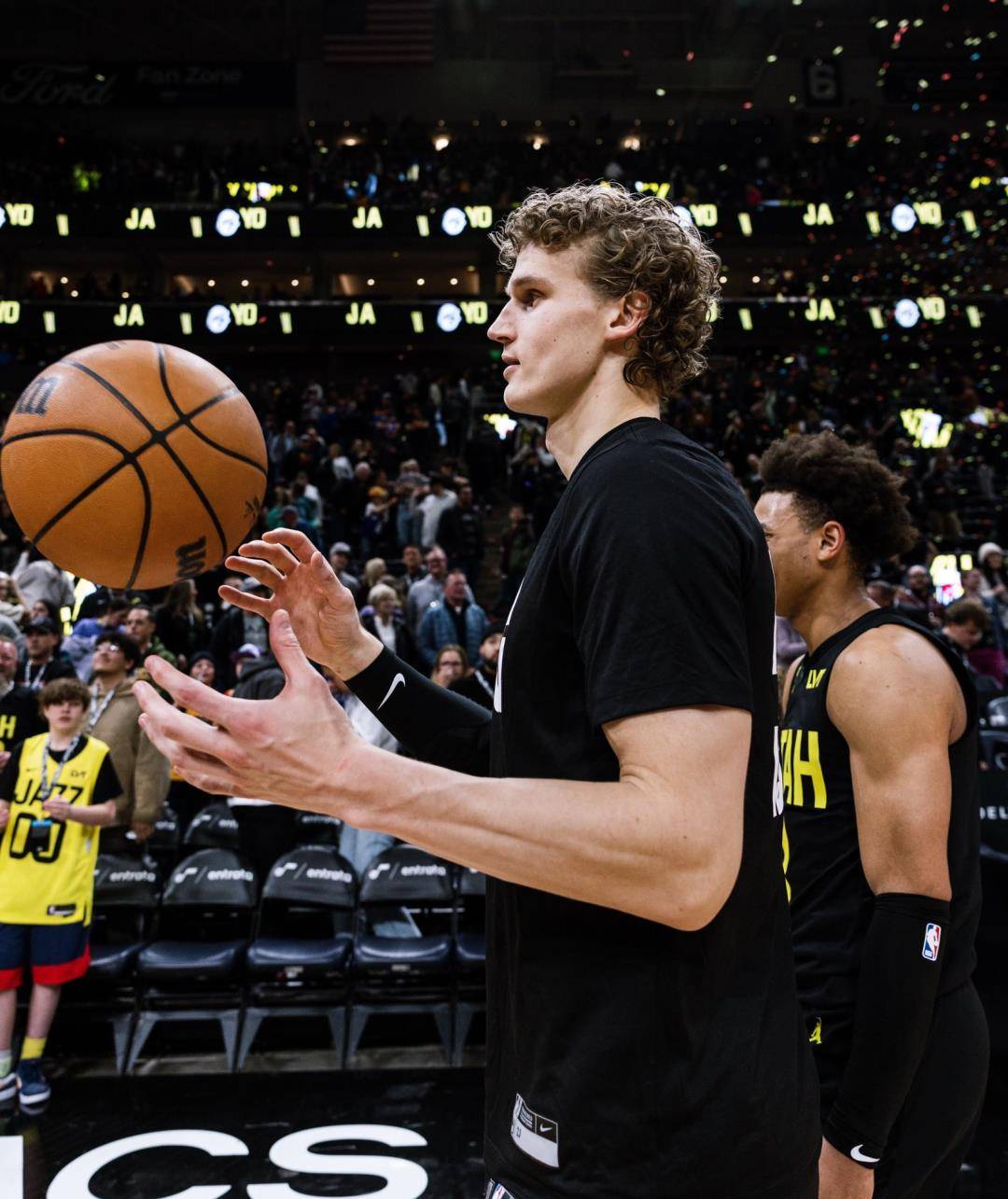 鹈鹕,爵士,雷霆::雷霆战爵士恐难阻颓势？NBA常规赛焦点放送鹈鹕,爵士,雷霆！