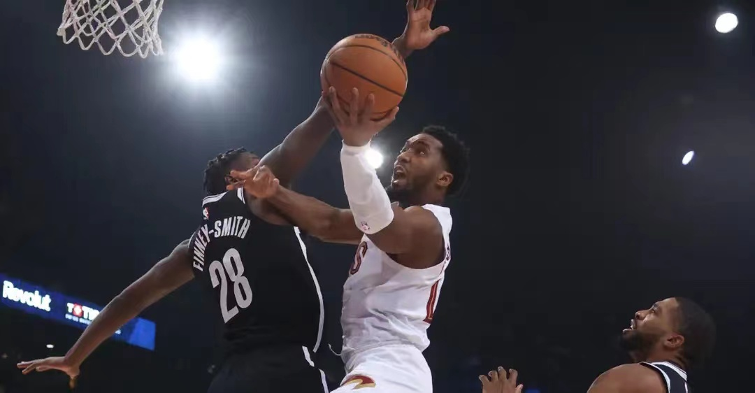 【九球体育】NBA：雄鹿、雷霆、太阳大胜，独行侠险胜尼克斯，骑士力克篮网