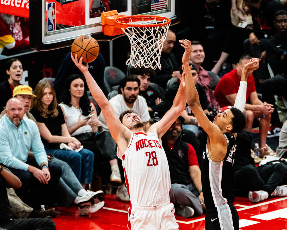 太阳,马刺,火箭::NBA常规赛：火箭胜马刺