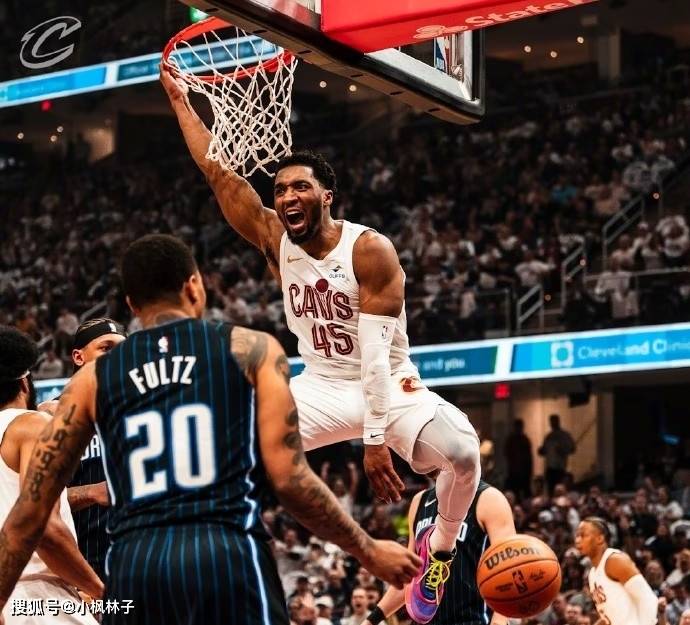 骑士,魔术,米切尔::NBA季后赛：骑士主场击败魔术再下一城，米切尔23+8阿伦16+20