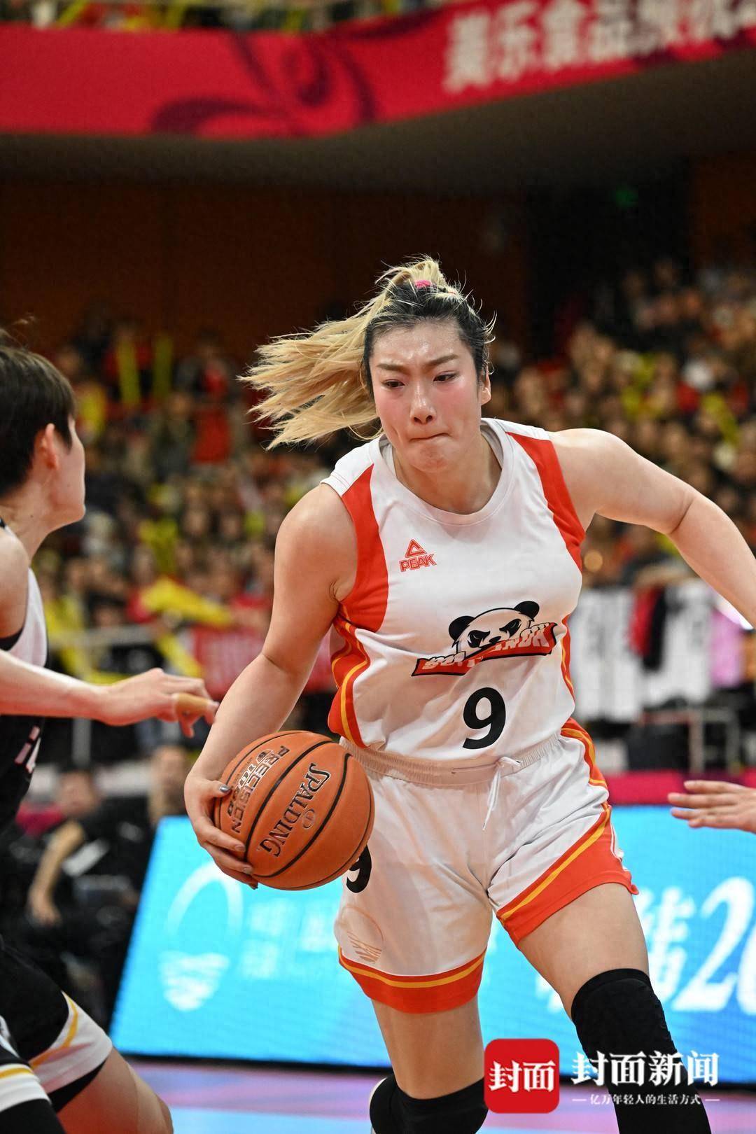 WCBA::四川女篮81:76战胜东莞 挺进WCBA总决赛