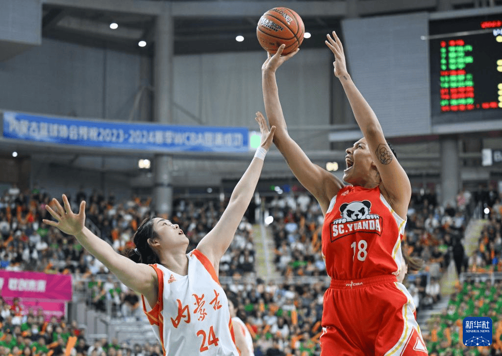 WCBA::组图：WCBA总决赛四川1-0内蒙古 球员庆祝胜利