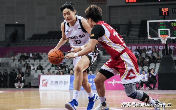 WCBA::轰14记三分球WCBA，江苏女篮2-1逆转浙江女篮，晋级WCBA季后赛四强