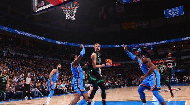 凯尔特人::NBA：东西双雄争霸凯尔特人，凯尔特人引爆雷霆