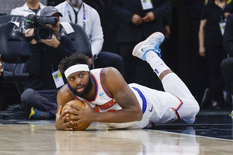 NBA::NBA一夜动态｜湖人有意保罗 勇士瞄准乔治 美媒重排17年选秀