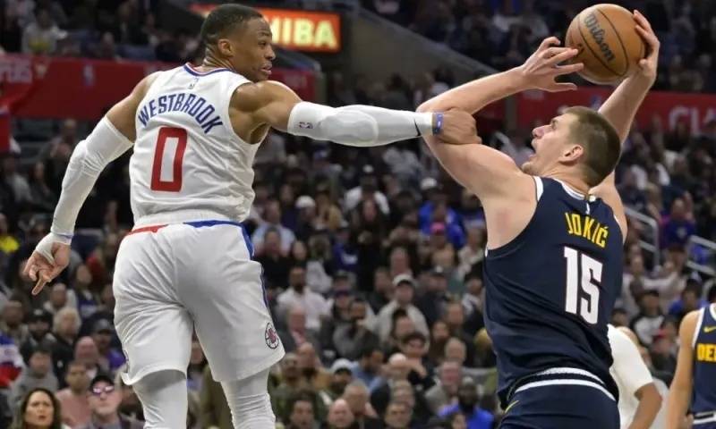 NBA::NBA签约汇总｜绿军狂花4.41亿 勇士有收获 克莱不去湖人