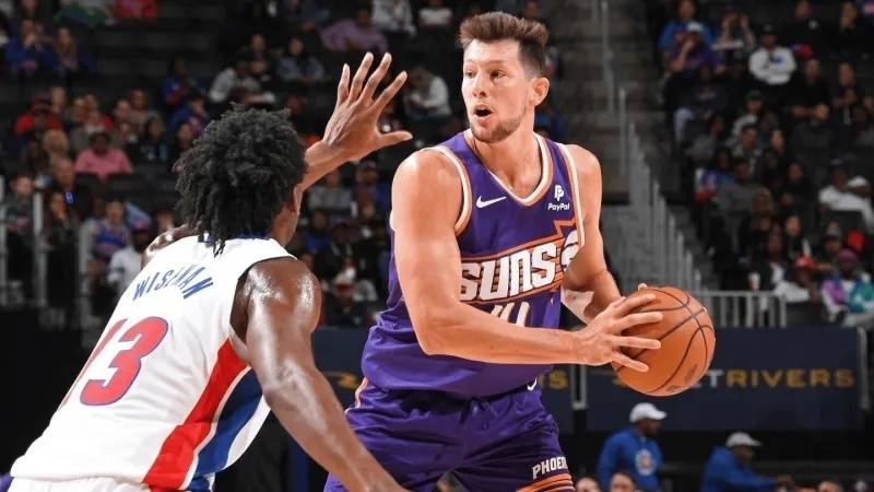 NBA::NBA签约汇总｜绿军狂花4.41亿 勇士有收获 克莱不去湖人