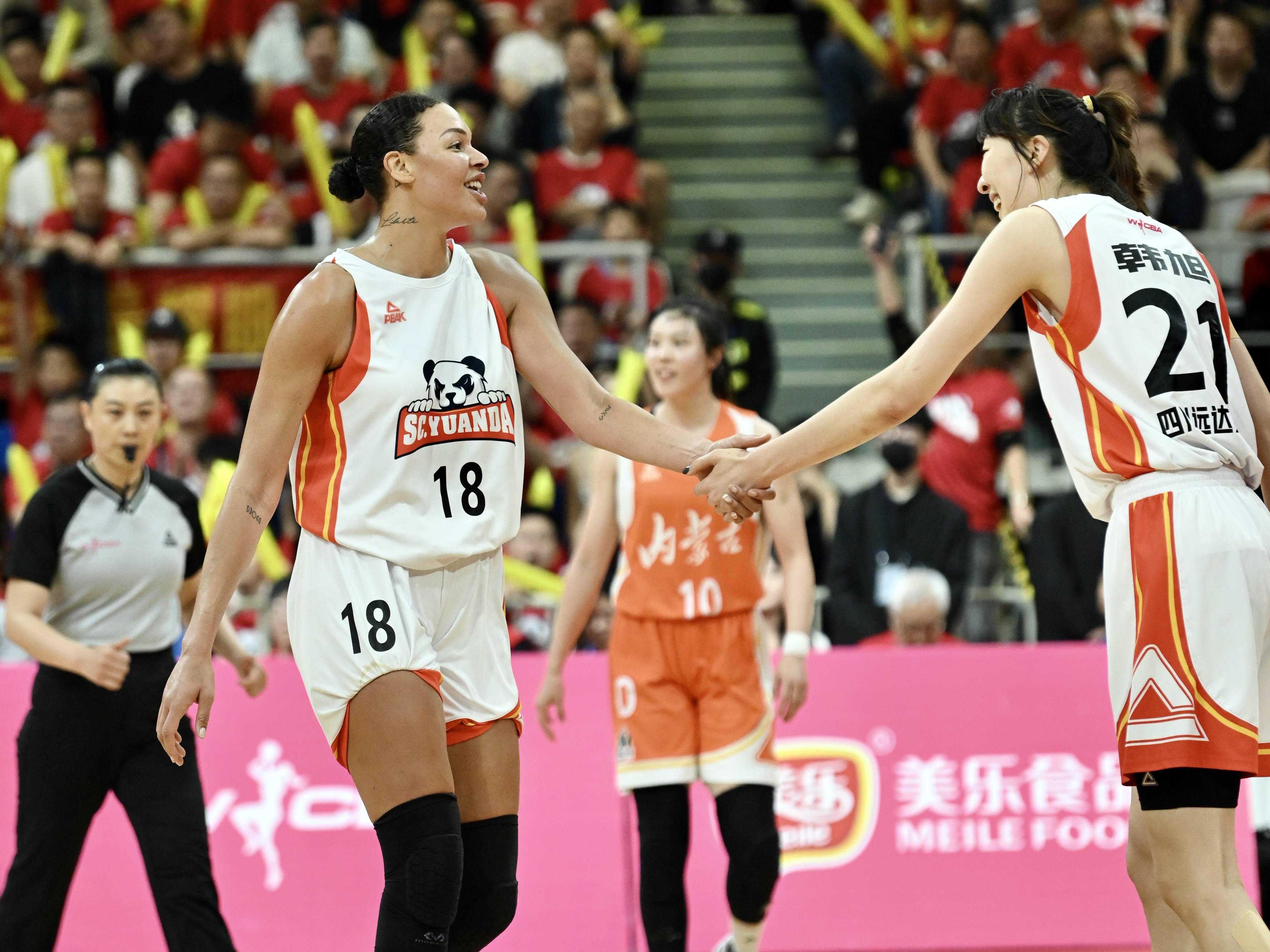 WCBA::坎贝奇复出助四川女篮78比70击败内蒙古队WCBA，3天后WCBA一战定冠军