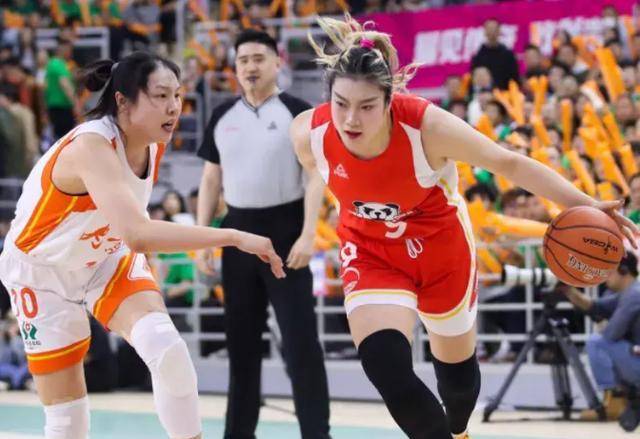 WCBA::四川女篮称霸WCBAWCBA！李梦MVP、奖金争议揭晓