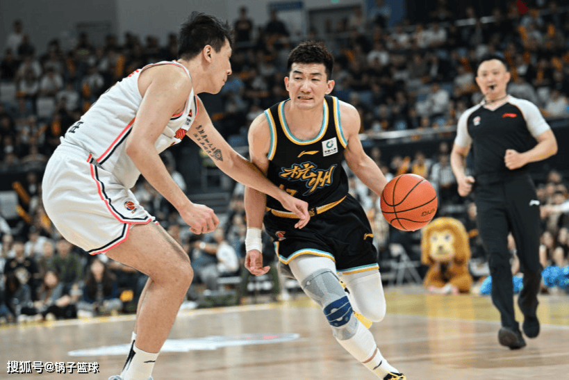 NBL::日本联赛又挖角CBANBL，孙铭徽成香饽饽！继澳洲NBL报价 广厦又迎劲敌