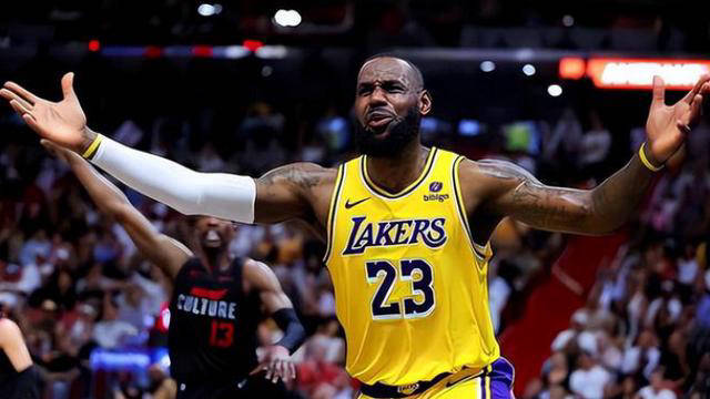 NBA,詹姆斯::NBA历史MVP得主数据对比及詹姆斯表现