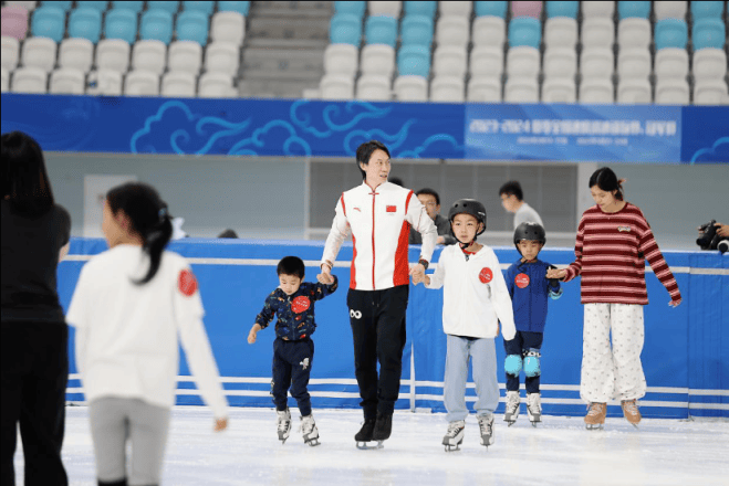 奥林匹克::精彩纷呈 北京奥促会举办多项奥林匹克日庆祝活动