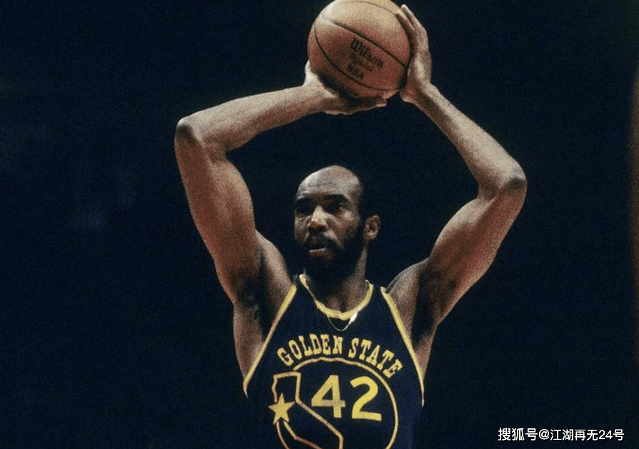 NBA::单场拿四双有多难？NBA历史仅4人NBA，近30年0人，文班亚马有望5双