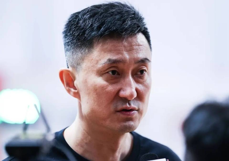 CBA::CBA动态｜中国男篮先开会 李月汝返回WNBA 国青险胜日本