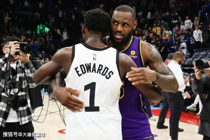 NBA::NBA开幕式赛程和圣诞大战揭晓:湖人对森林狼NBA，凯尔特人对尼克斯