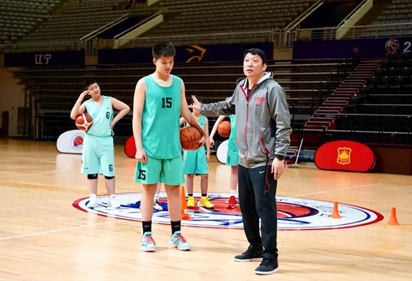 CBA::CBA最新消息！辽宁名将回归CBA，山东男篮完成引援，翟晓川受伤