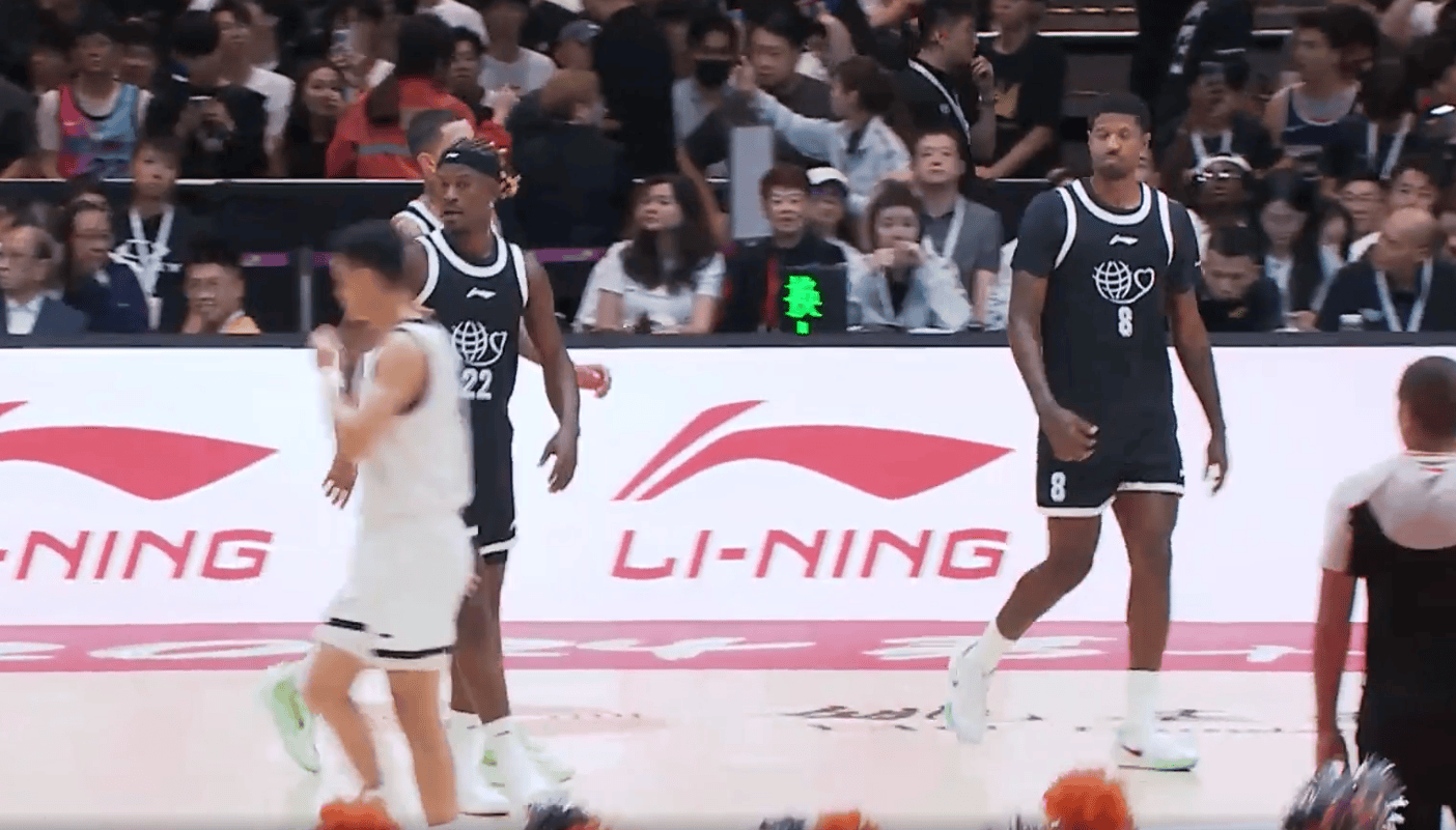 CBA::CBA巨星们被NBA巨星打爆CBA，对方态度真好，可惜中国男篮大牌不领情