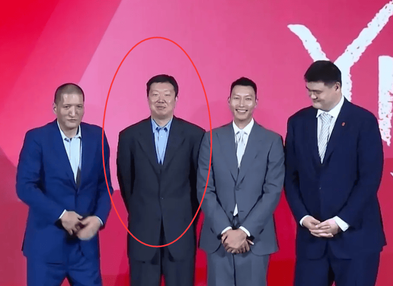 男篮::中国男篮教练组大变！辽篮当家球星告别国家队男篮，NBA球星回归