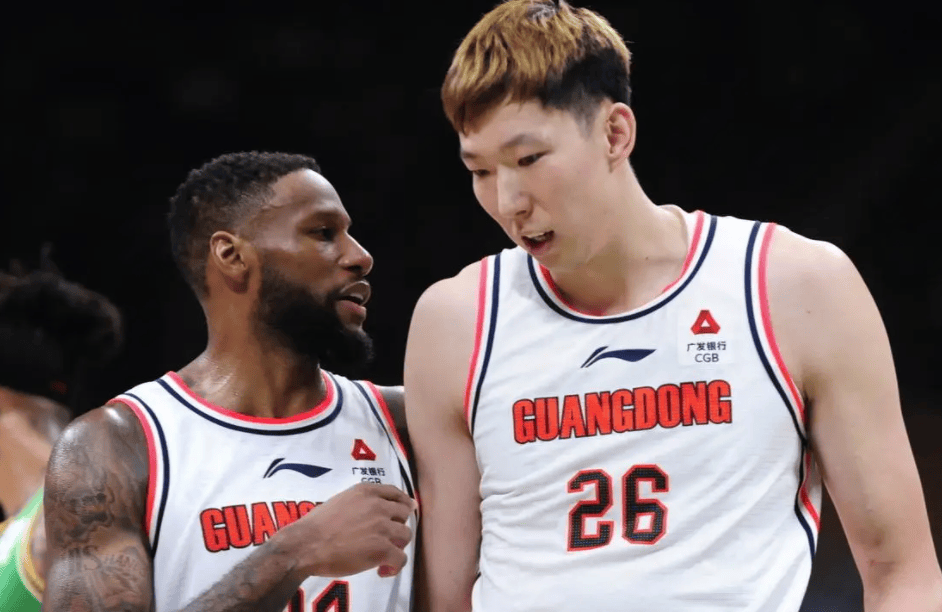 【九球体育】一年顶薪4.44亿！CBA与NBA差距有多大：周琦74年没库里1年赚得多？