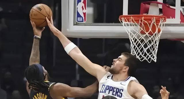 快船,祖巴茨,NBA::祖巴茨续约快船,祖巴茨,NBA，快船内线困境未解