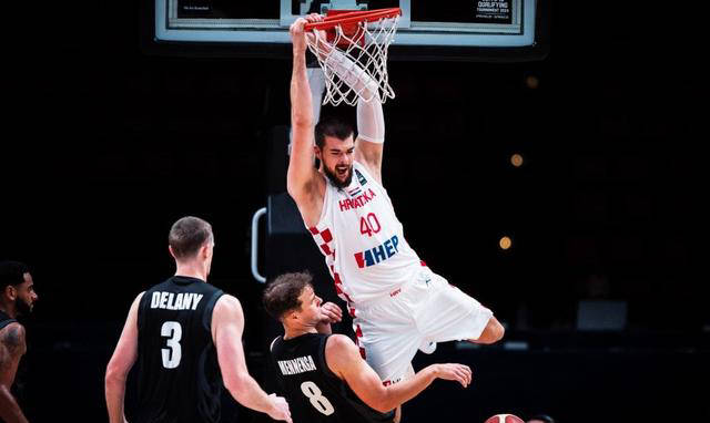 快船,祖巴茨,NBA::FIBA赛场惊艳表现快船,祖巴茨,NBA！快船内线大将祖巴茨实力被低估？