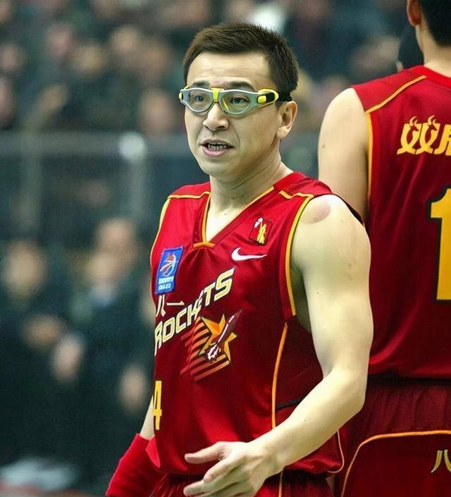 CBA::CBA历史三十大球星榜单解析