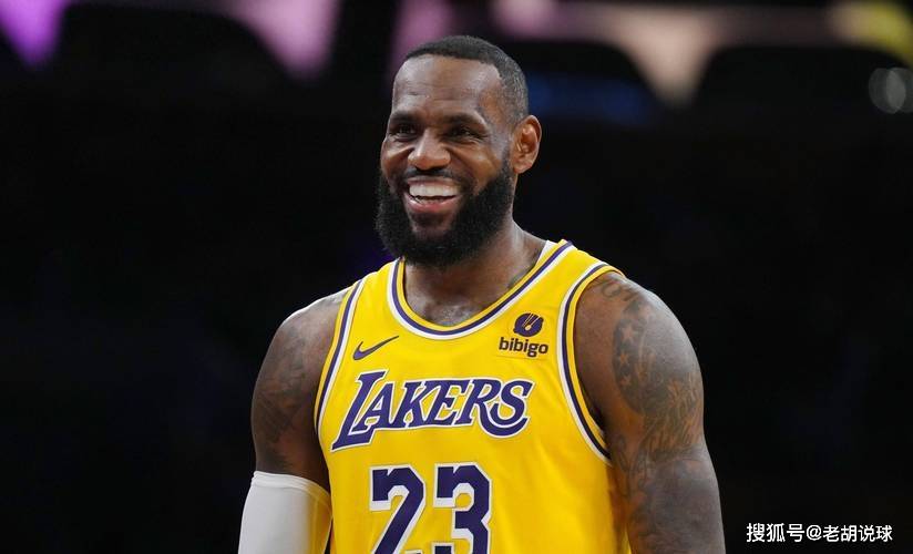 NBA::美媒建议NBA把詹姆斯头像印在球上NBA，号召NBA球队为他举办退役巡演